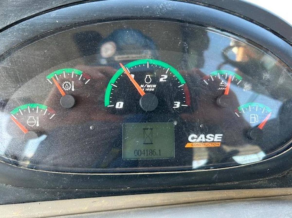 Used 2021 Case 580SN Extend-A-Hoe Backhoe