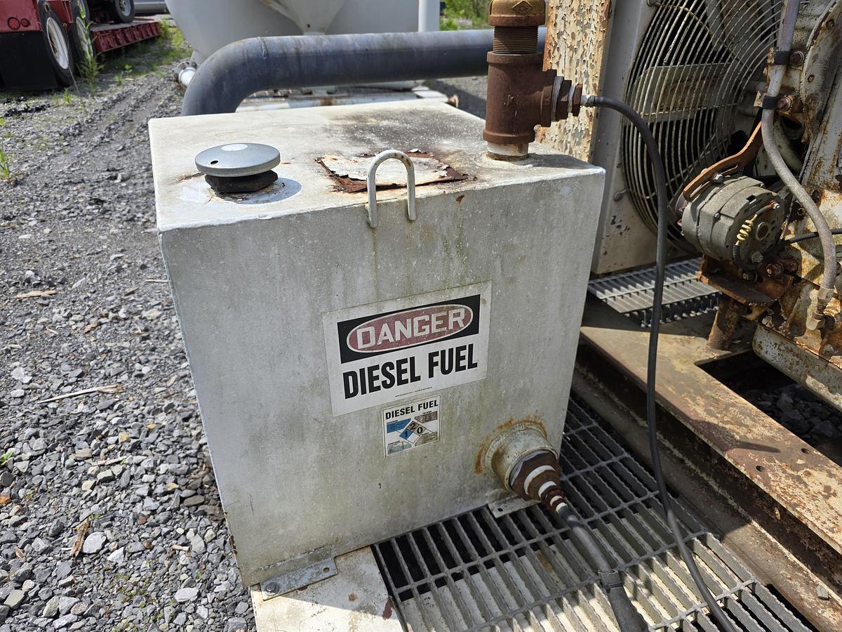 Used Baker Hughes 200 BBL Mix Plant