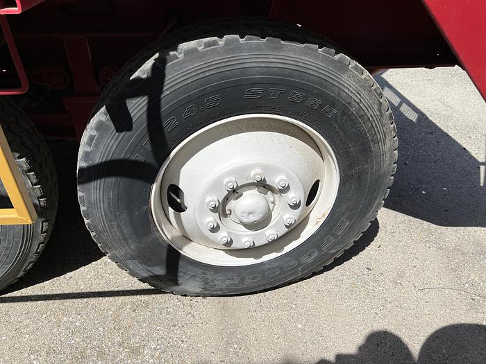 Used 1982 Franks Explorer 300 Carrier