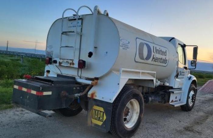 Used Water truck 2,000 Gallon