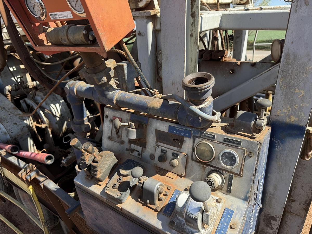 Used 2007 Cameron 550 Workover Rig