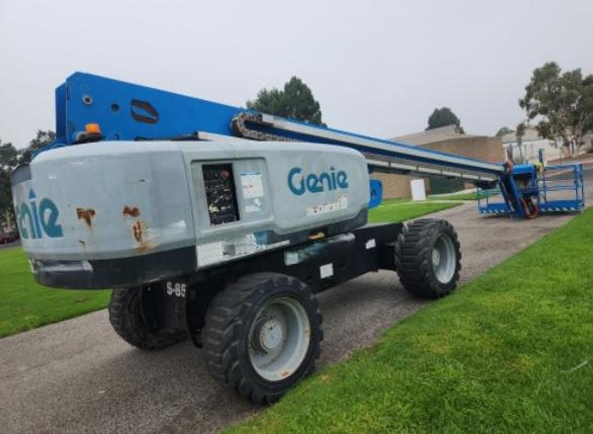Used 2017 GENIE S85 TELESCOPIC 85FT BOOM 4WD