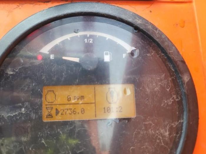 Used Reach lift 10,000Lbs Skytrak