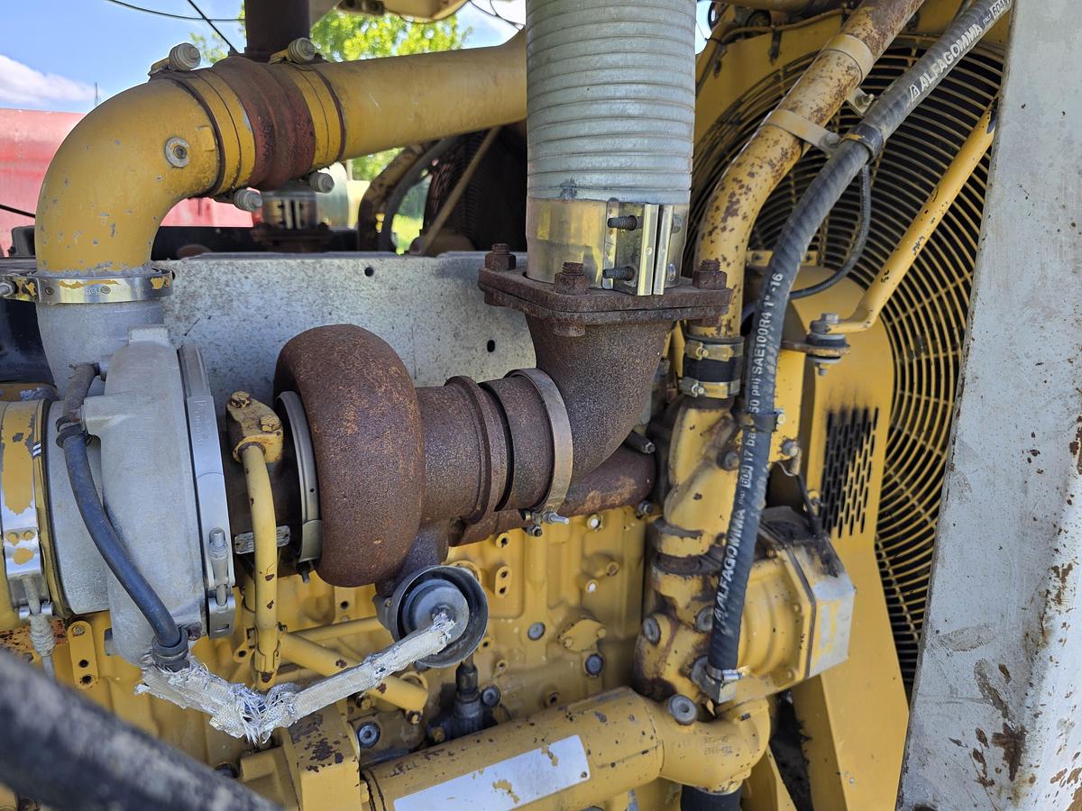 Used Skytop Brewster N-46 900 HP Drilling Rig