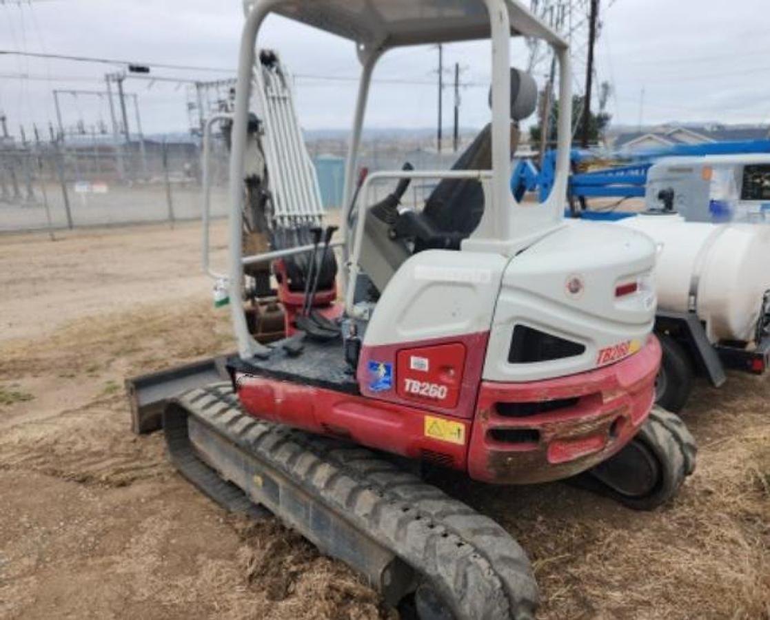 Used TAKEUCHI TB260 MINI EXCAVATOR