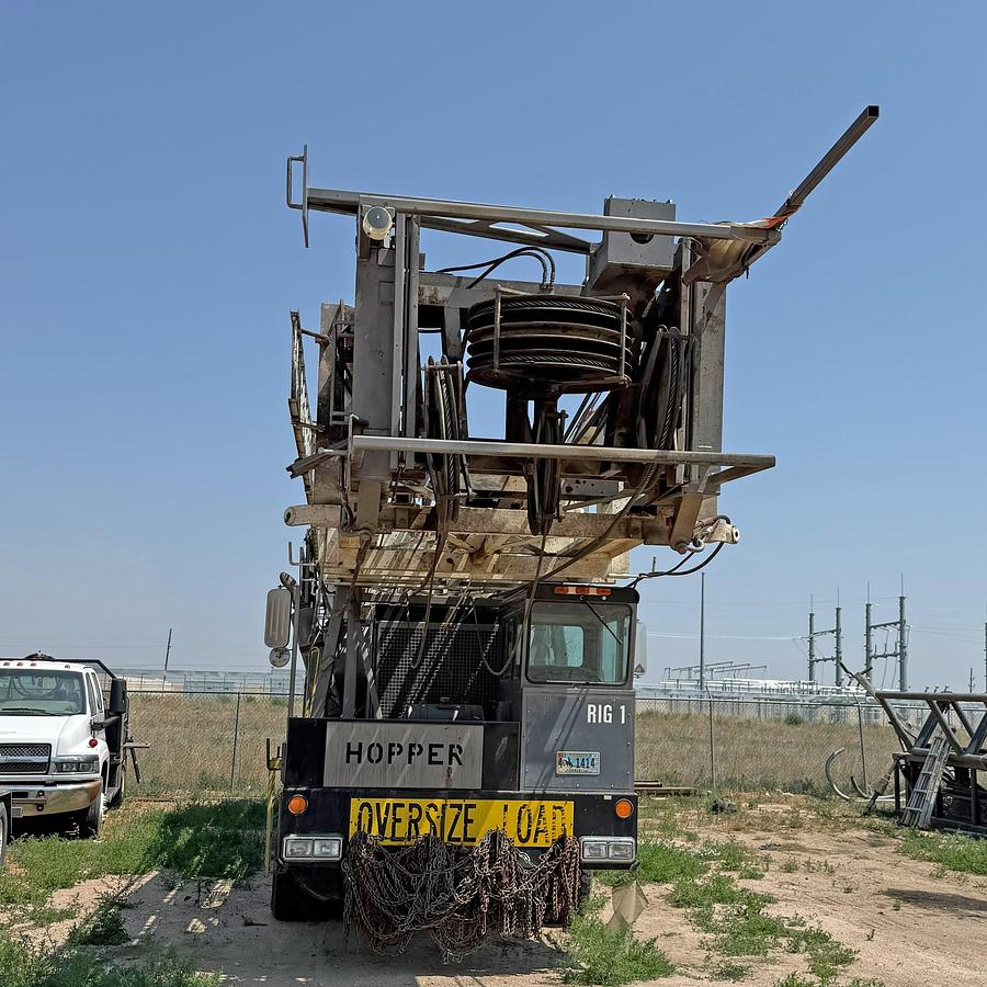 Used 2002 Watson Hopper GXHTA Workover Rig