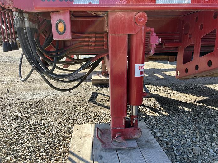 Used 2013 Hawker Pipe Handler