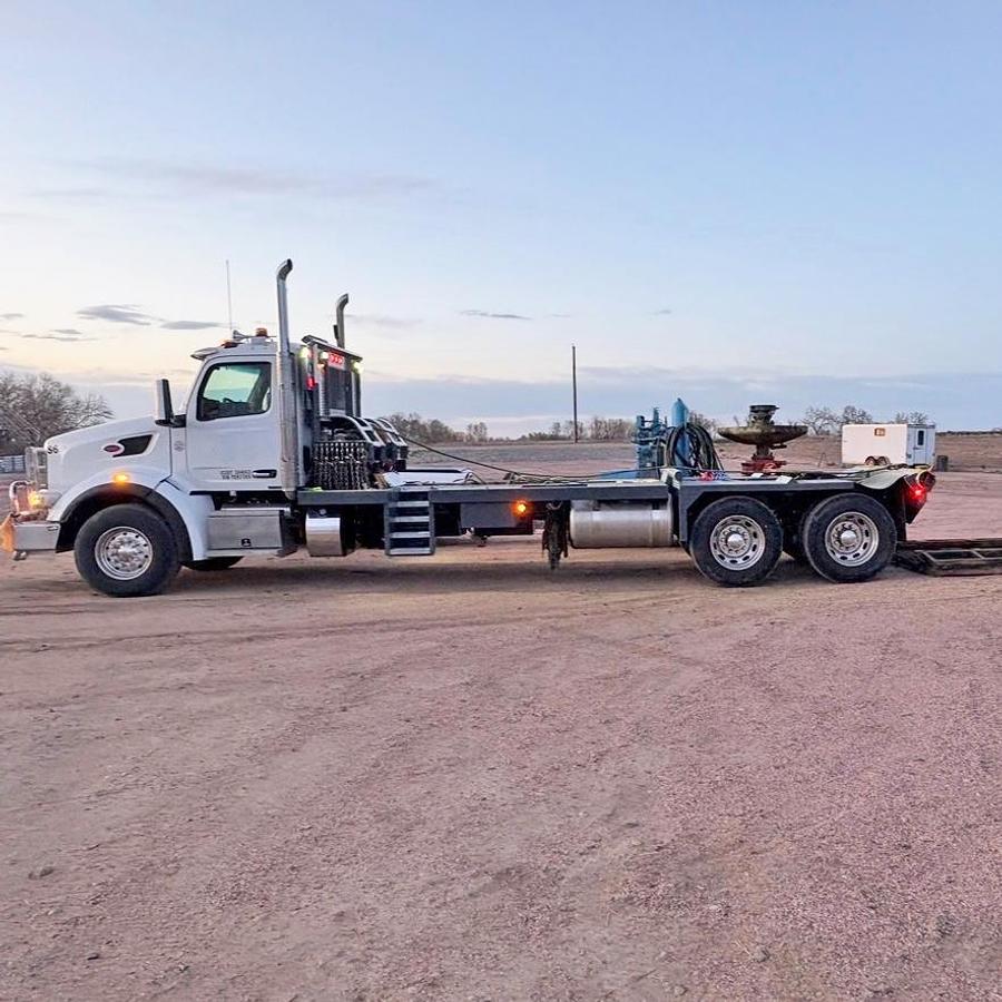 Used 2023 Peterbilt 567 Winch Truck