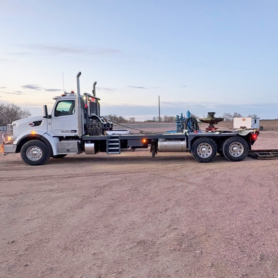 Used 2023 Peterbilt 567 Winch Truck