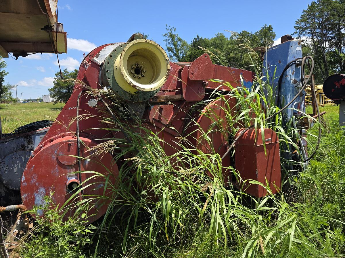 Used Skytop Brewster N-46 900 HP Drilling Rig