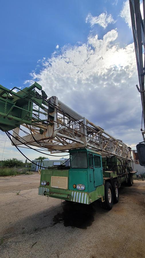 Used 1980 Franks 300 Workover Rig