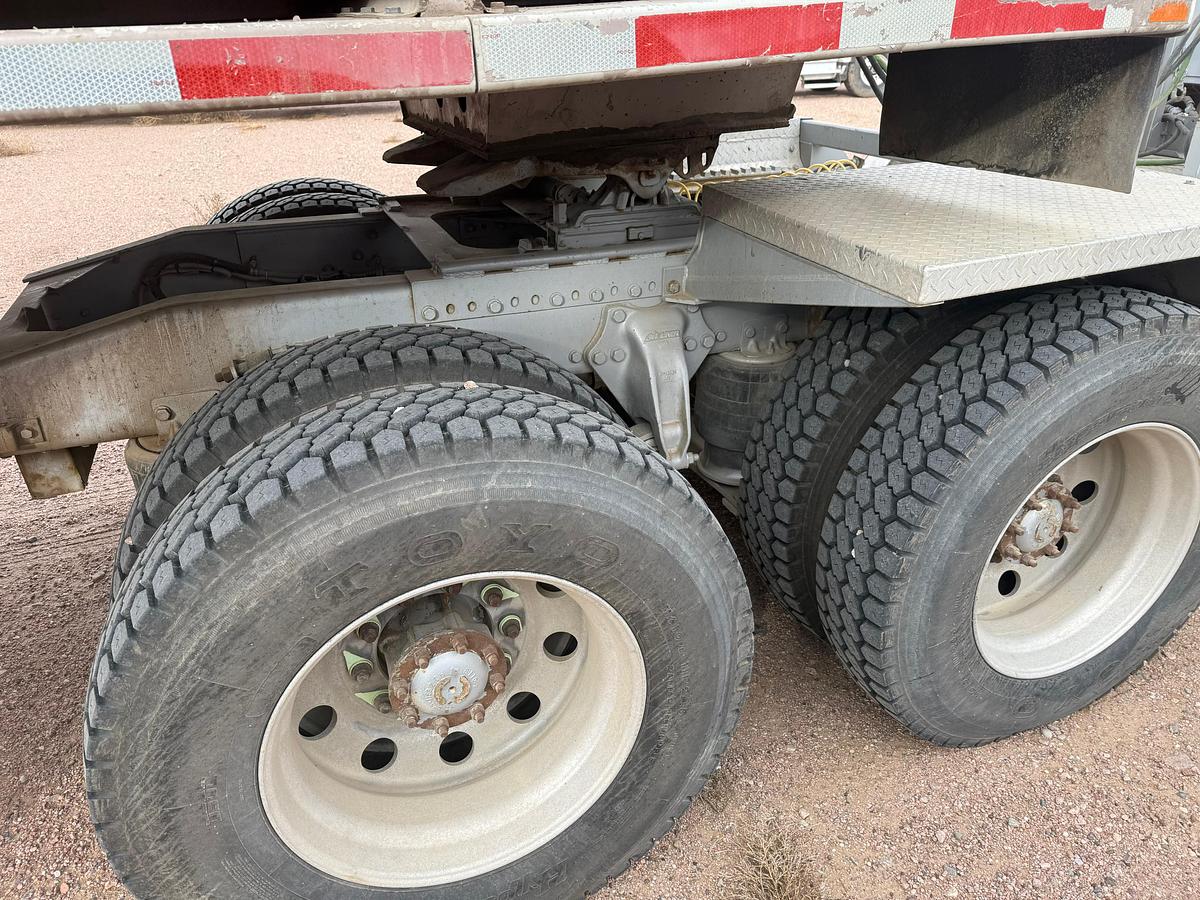 Used 2009 Western Star 4900 Sleeper Truck