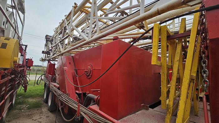 Used 1981 Franks 300 Workover Rig