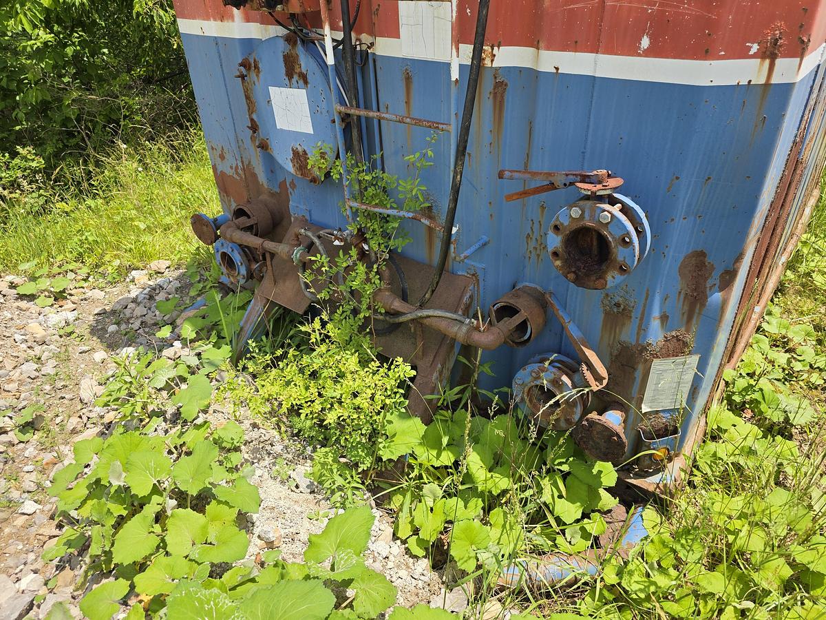 Used Valmont Frac Tanks