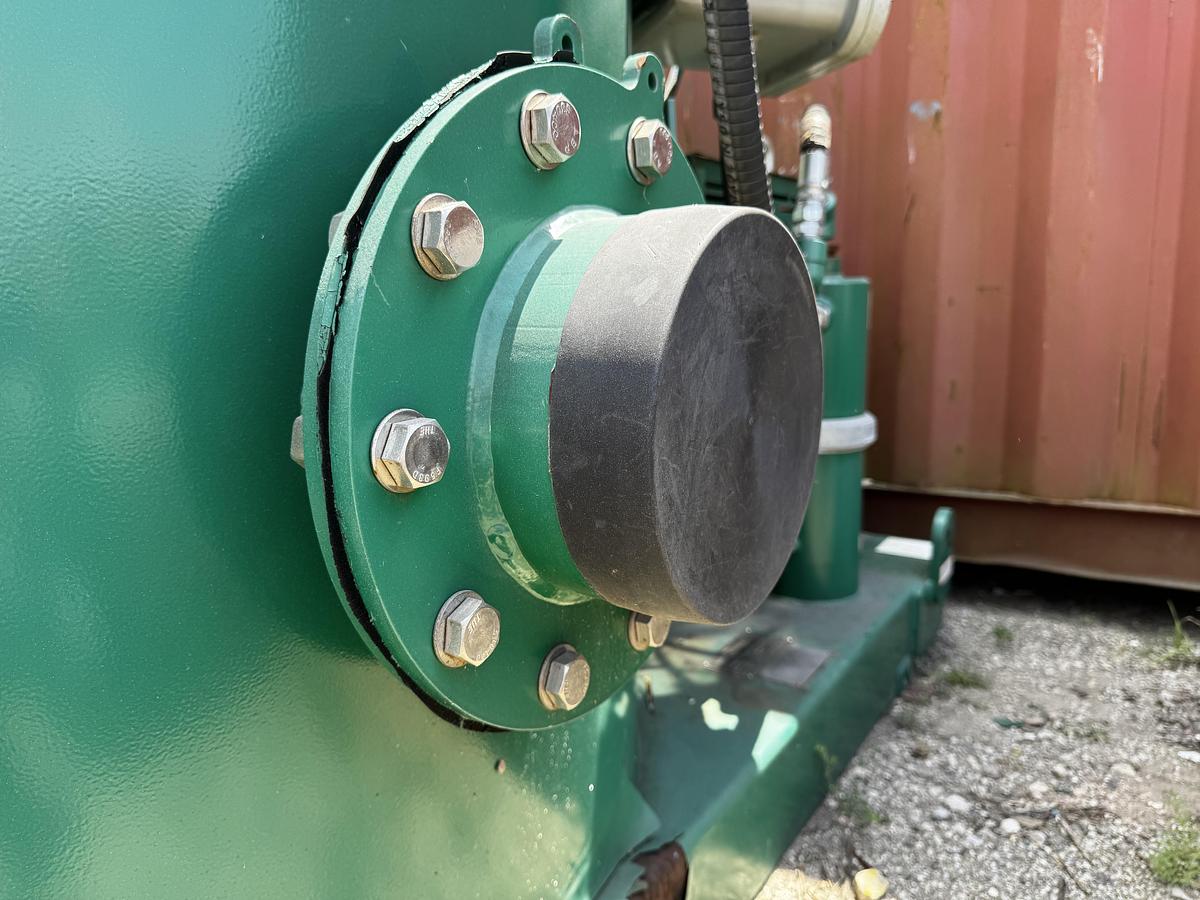 Used Derrick Vacu-Flo 1200 Vacuum Degasser