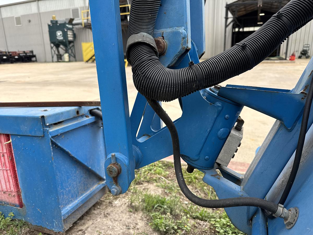 Used 2000 Genie Industries Z-30/20N