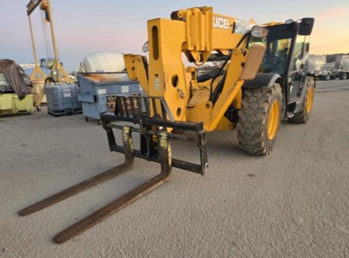 Used 2017 JCB 510-56 S