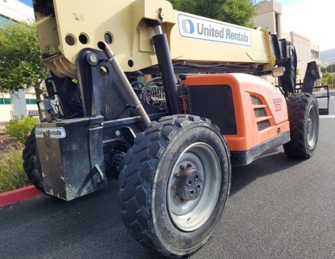 Used 2015 JLG 12k Reach Forklift G12-55A