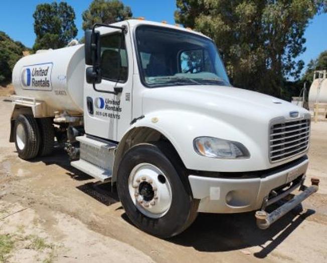 Used Water truck 2,000 Gallon