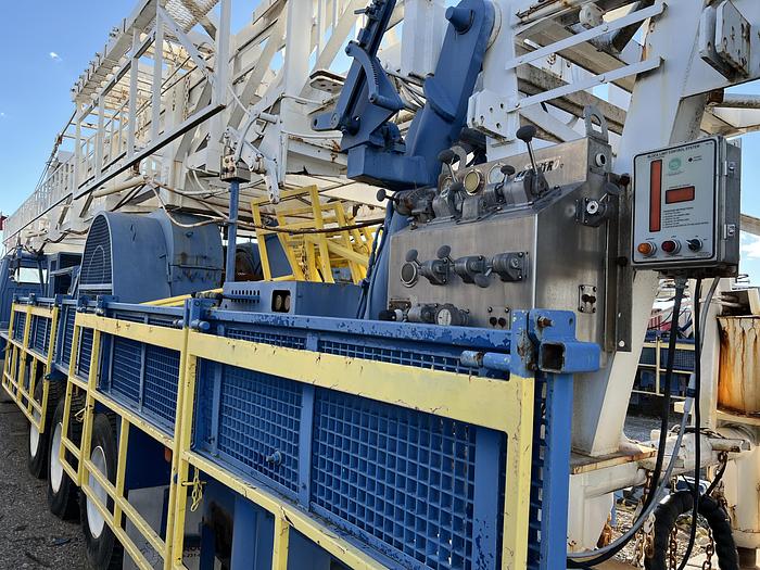 Used 2006 SJ Petro XJ400 Workover Rig