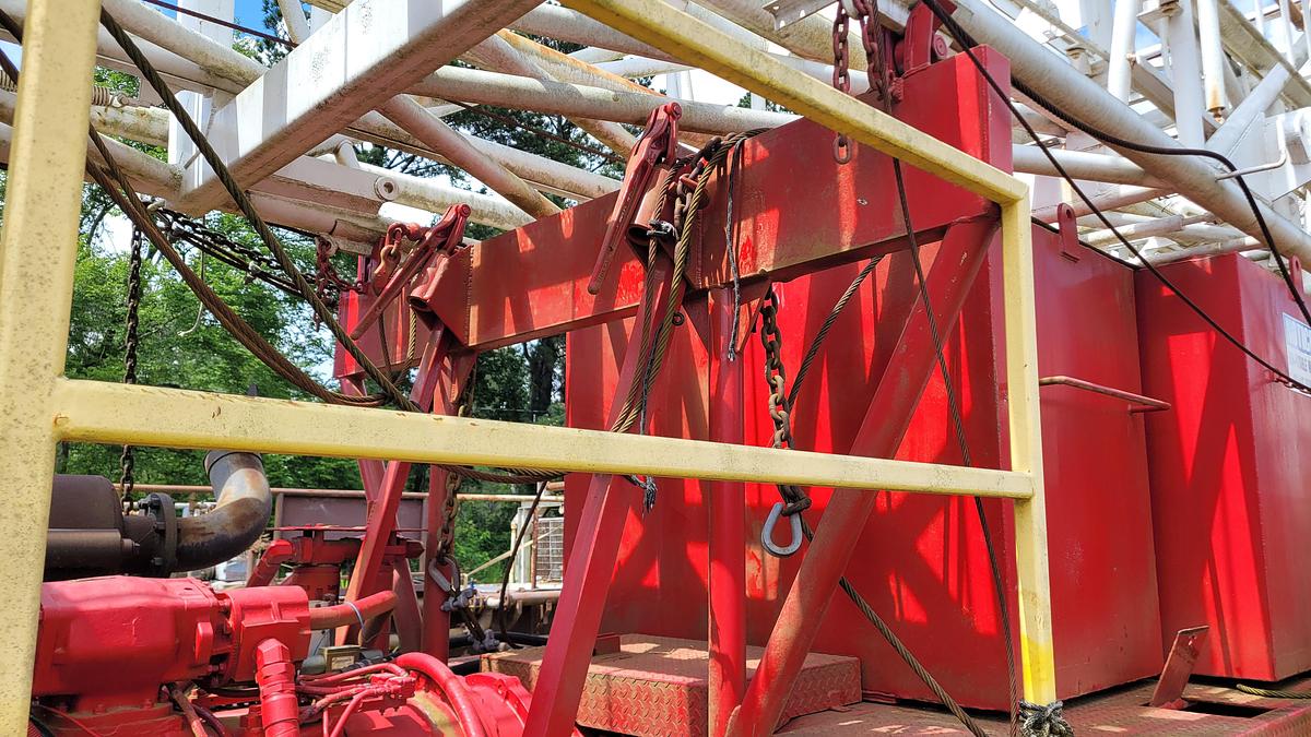 Used 2005 Lanco 750 Workover Rig