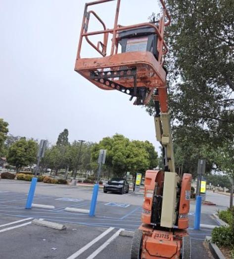 Used JLG Electric 30ft boom