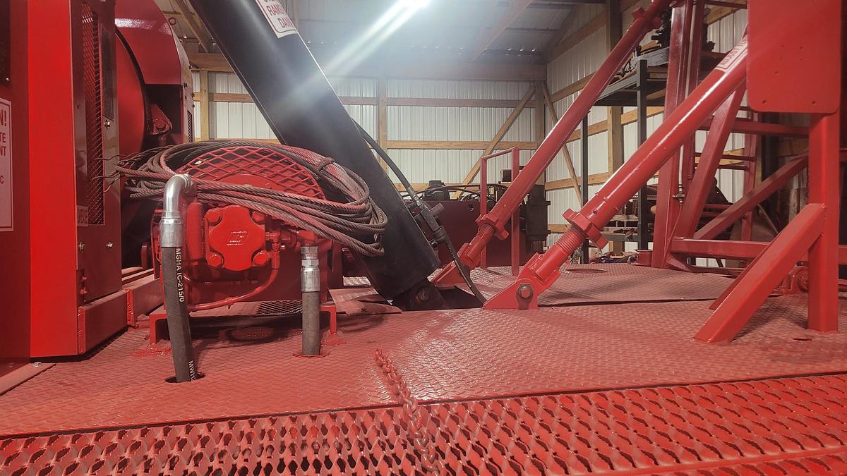 Refurbished Cameron 550 Workover Rig