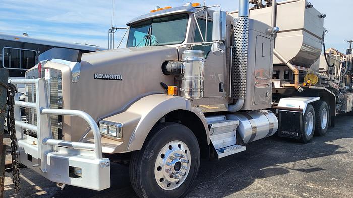 Used 2008 Kenworth Acid Stimulation Trailer