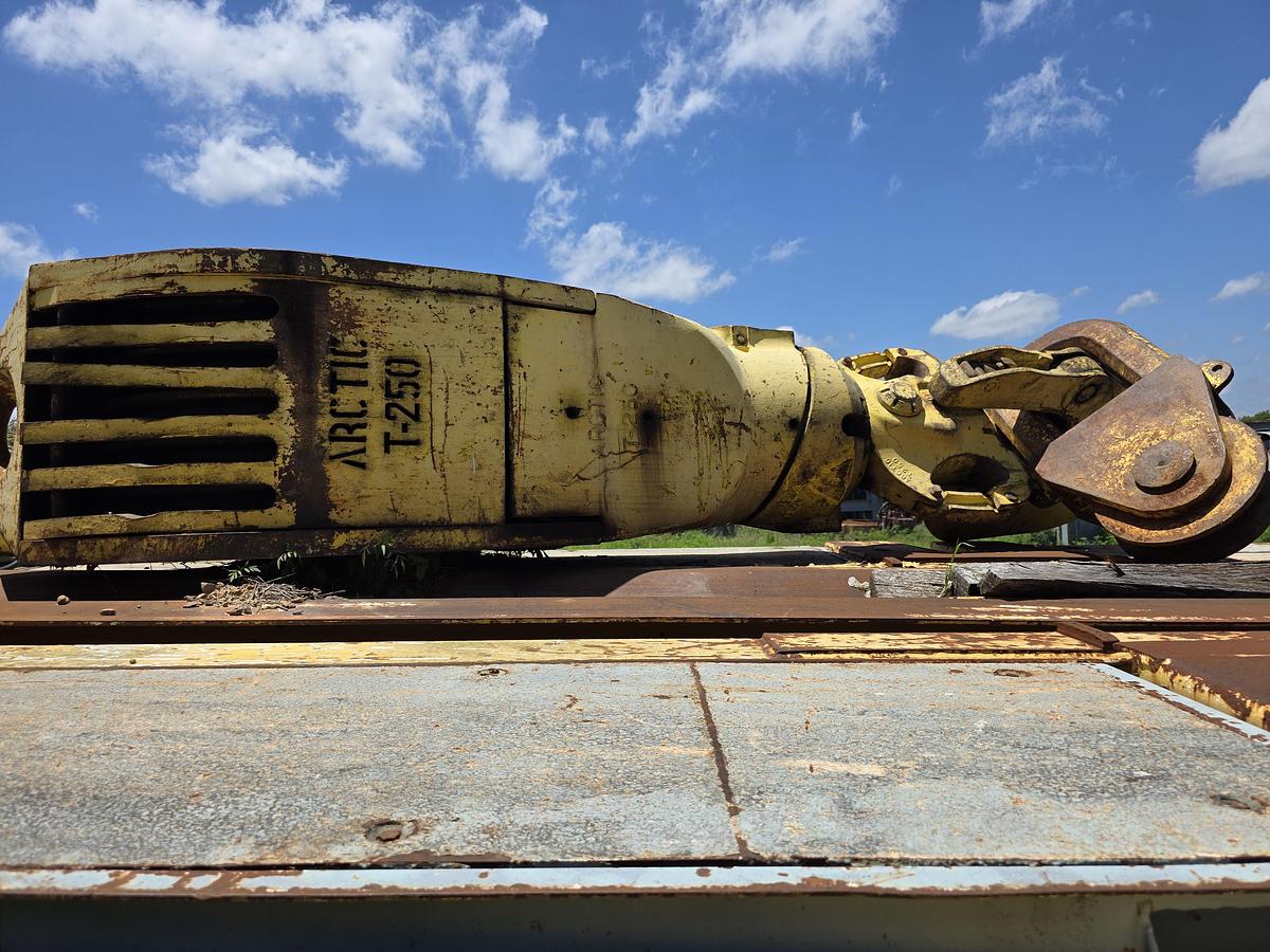 Used Skytop Brewster N-46 900 HP Drilling Rig