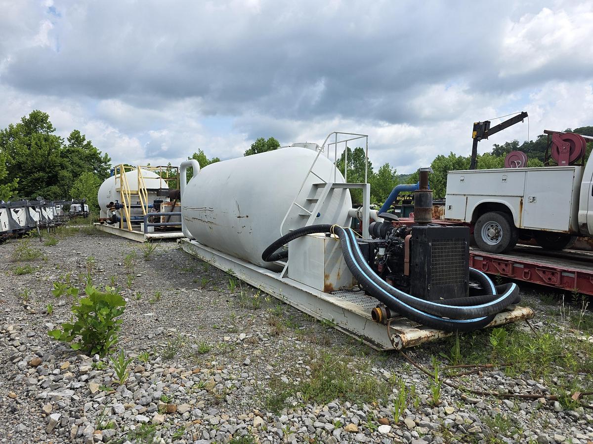 Used Baker Hughes 200 BBL Mix Plant