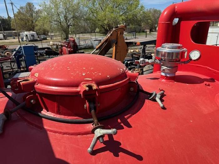 Used 2010 Kenworth T800 Vacuum Truck