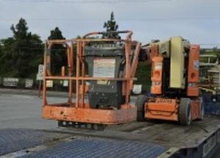 Used JLG Electric 30ft boom