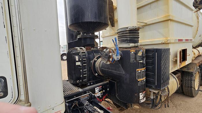 Used 2015 Guzzler Vacuum Excavator Truck