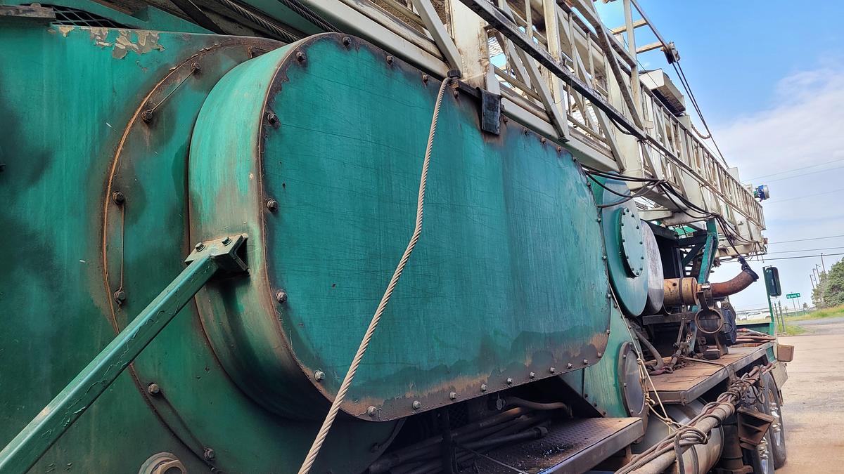 Used 2013 Rig Works Mustang 550 Workover Rig