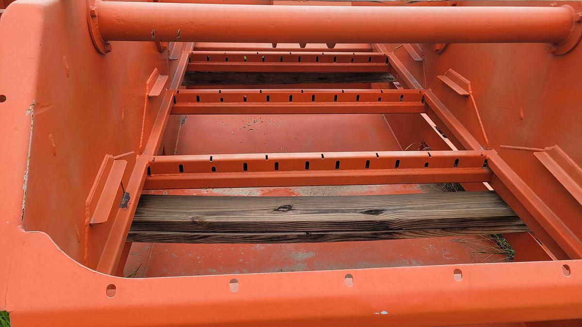 Used MI SWACO Mongoose Shaker Bed