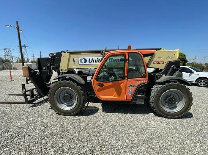 Used Reach lift 12,000 Lbs