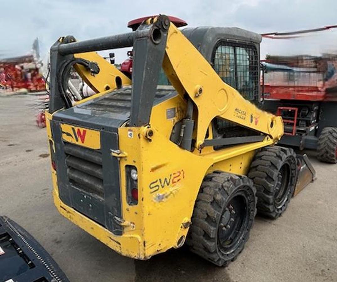 Used 2018 WACKER SW21
