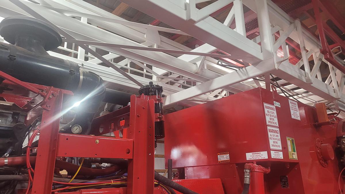 Refurbished Cameron 550 Workover Rig