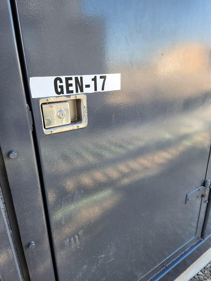 Used 2010 Volvo 550 kW Genset