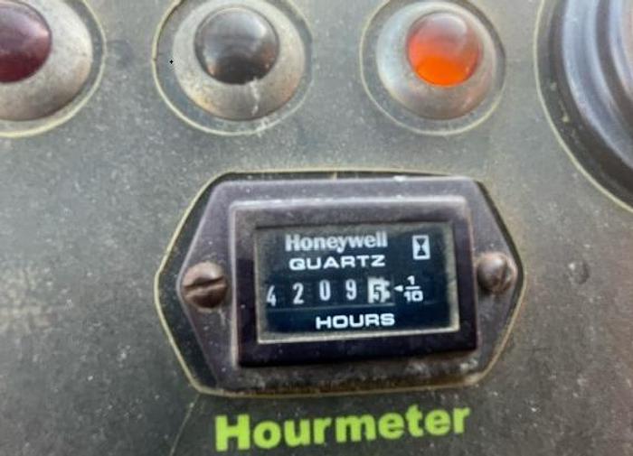 Used Reach lift 10,000Lbs