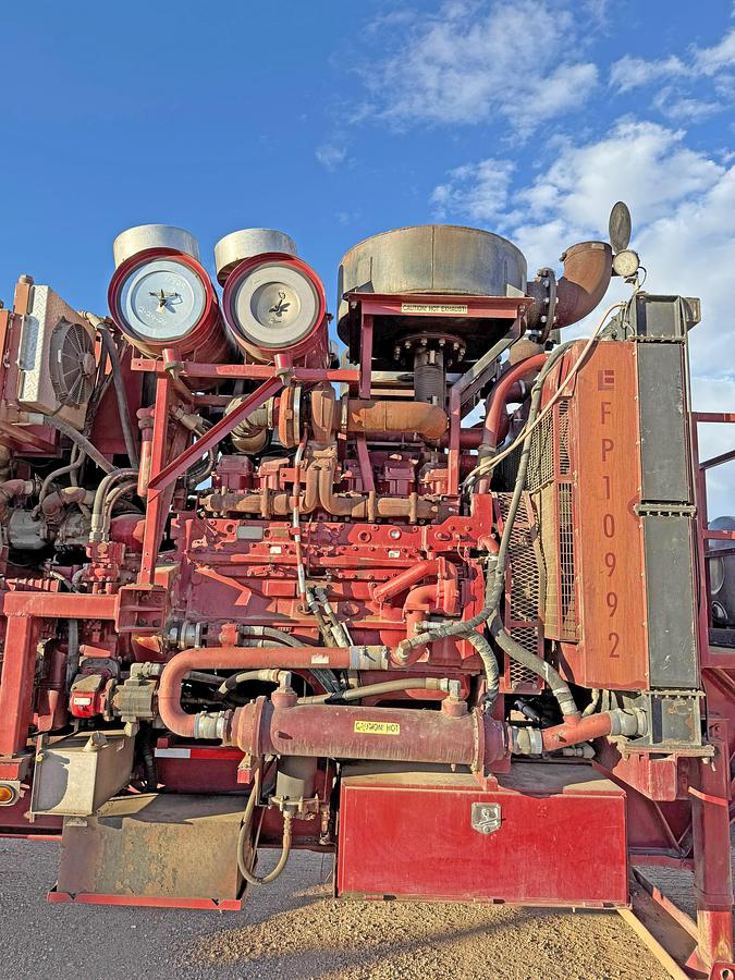 Used 2011 Cummins 1000 HP Double Pumper