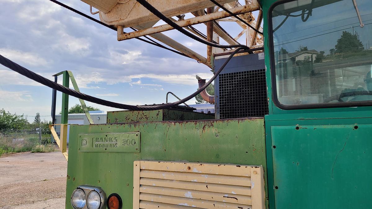 Used 1980 Franks 300 Workover Rig