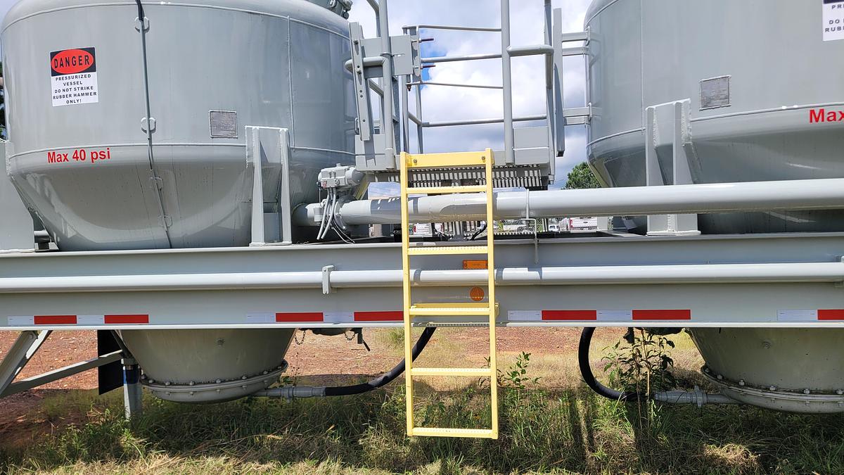 Used 2005 Worley Cement Bulk Trailer