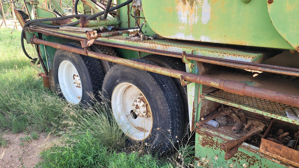 Used 1980 Franks 1287 Workover Rig