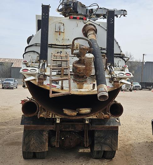Used 2015 Guzzler Vacuum Excavator Truck