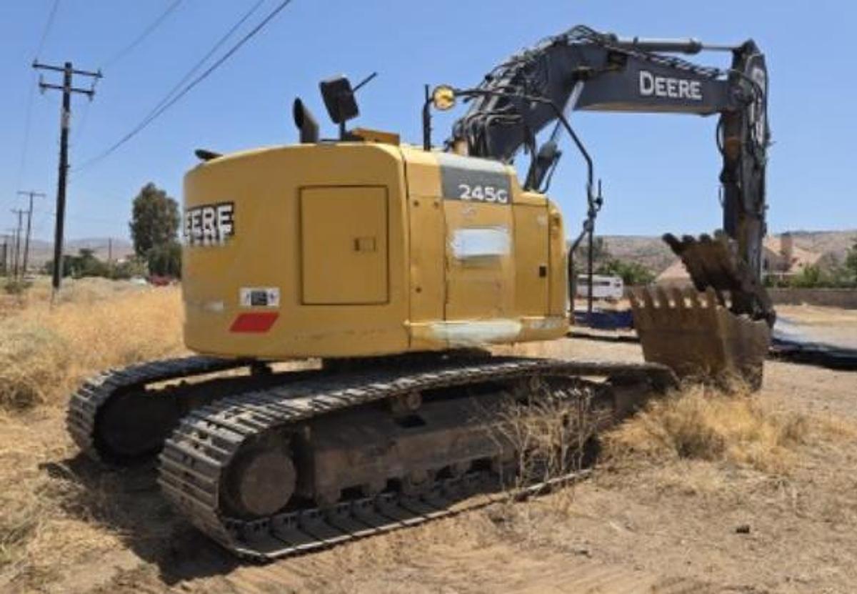 Used 2019 John Deere 245G LC