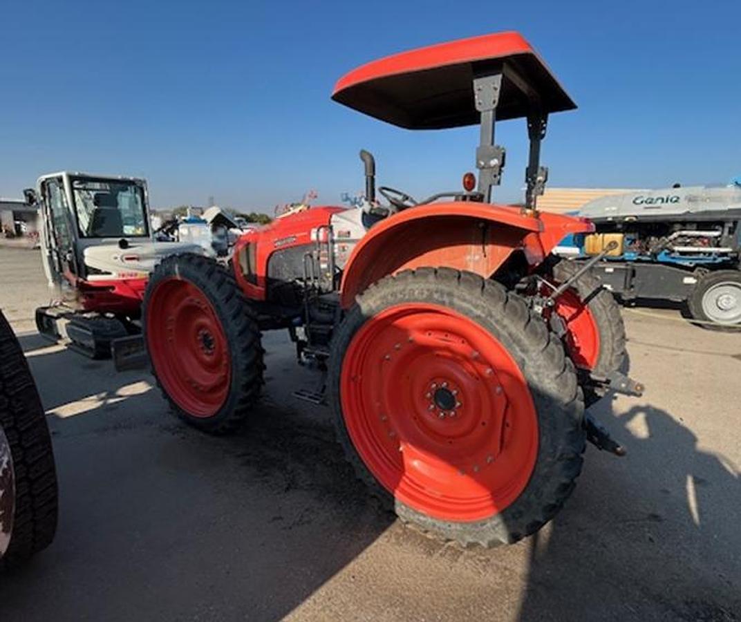Used 2022 Kubota M6H-101SHD Farm Tractor