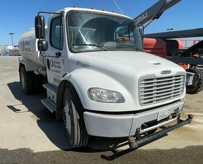 Used Water truck 2,000 Gallon