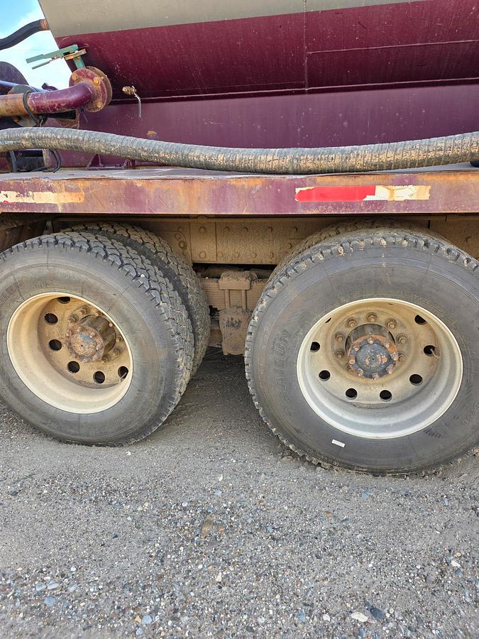 Used 1999 Kenworth T800 Hot Oiler Truck