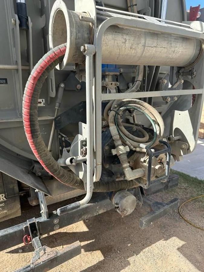 Used 2020 Truvac HXX Vacuum Excavator Truck